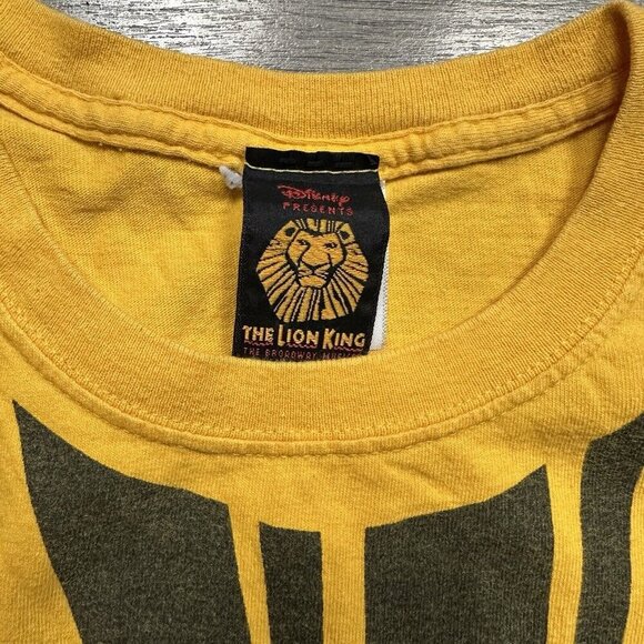 Y2K Disney The Lion King Broadway Musical All Over Print T-Shirt L - Picture 2 of 4